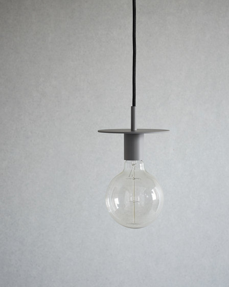 La Lampe pendant | Suspended lights | Friends & Founders
