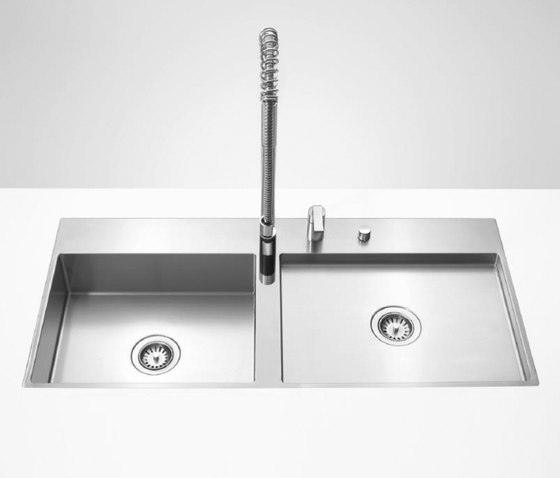 Kitchen sinks in brushed stainless-steel - Cuve double | Éviers de cuisine | Dornbracht