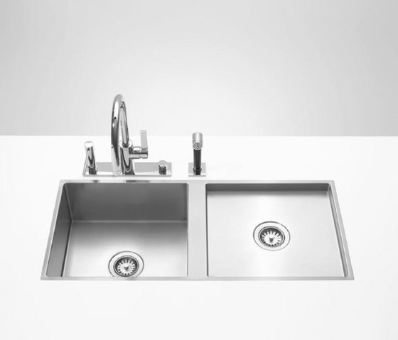 Kitchen sinks in brushed stainless-steel - Lavello due vasche | Lavelli cucina | Dornbracht