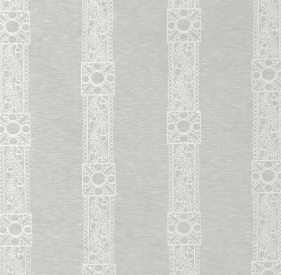 St. James's Fabrics | St George - Ivory | Tissus de décoration | Designers Guild