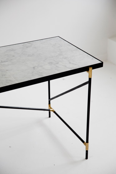 Desk BRASS on BLACK - White Marble | Mesas comedor | HANDVÄRK