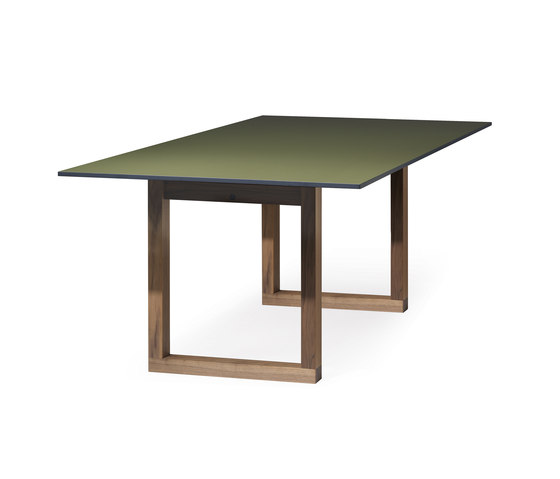 SC 25 Table | HPL with wood legs | Dining tables | Janua