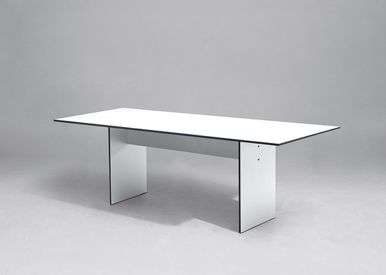 SC 42 Table | Dining tables | Janua