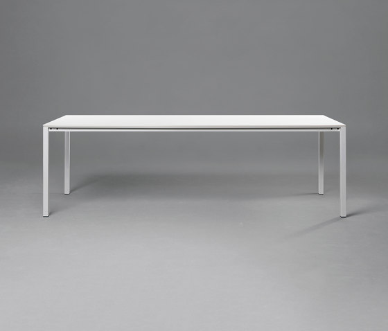 S 600 cpsdesign Table | Tables de repas | Janua