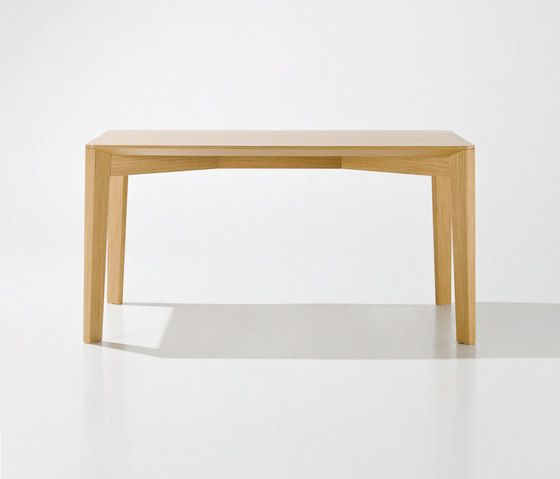 Xylo Table | Dining tables | Comforty