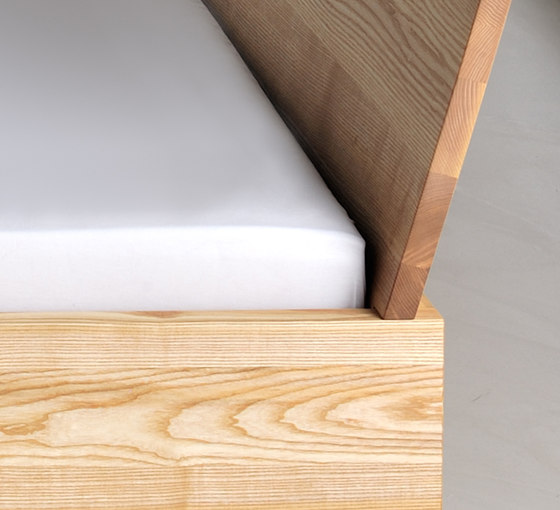 QUADRA Bed | Beds | Vitamin Design
