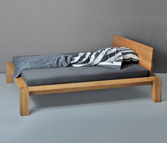 TAURUS Bed | Beds | Vitamin Design