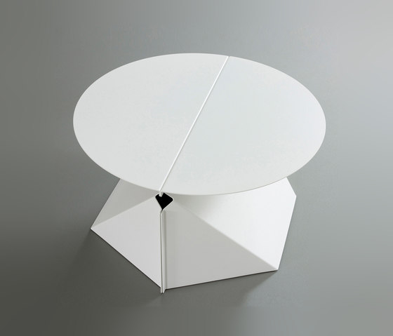 Kaiser Side Table | Mesas de centro | S+ Systemmöbel