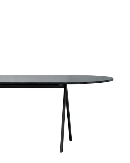 Saw Table marble black rounded | Dining tables | Friends & Founders