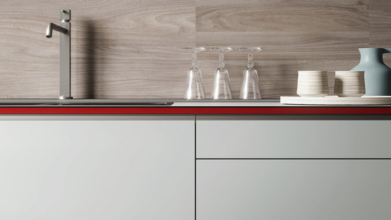 Forma Mentis | Glass and Melamine Wood Finish Door | Fitted kitchens | Valcucine