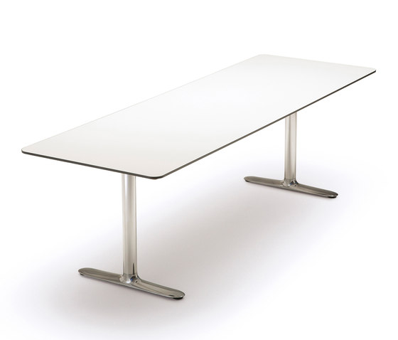 Rome Canteen Table | Esstische | Fora Form