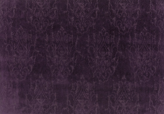 Signature Ashdown Manor Fabrics | Ardlington Velvet - Berry | Drapery fabrics | Designers Guild
