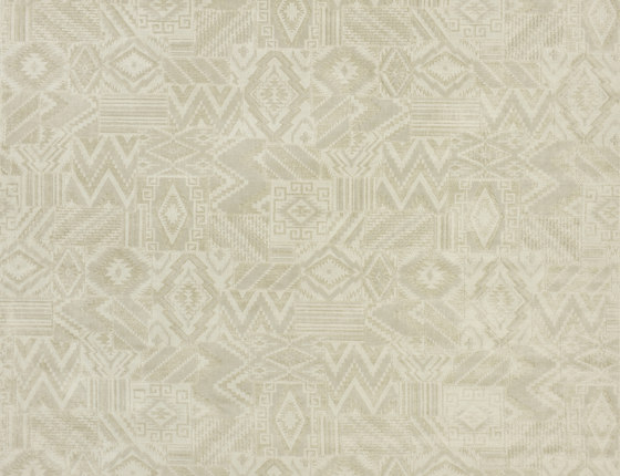 Signature Ashdown Manor Fabrics | Chastleton Velvet - Ivory | Drapery fabrics | Designers Guild