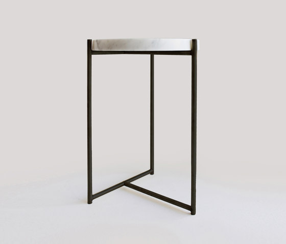 Oliver Marble Tray Side Table Black | Side tables | Evie Group