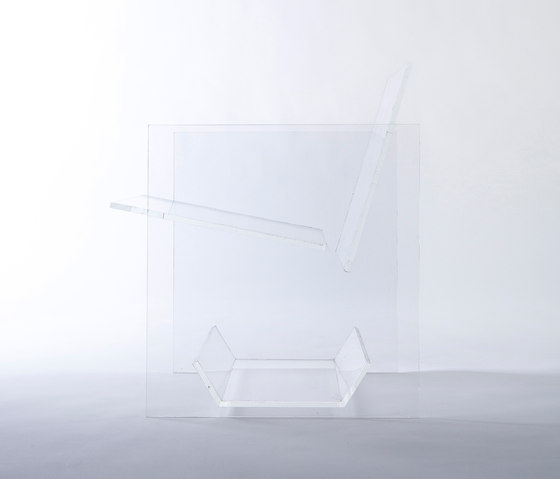 Bond Arm Chair | Poltrone | Thislexik