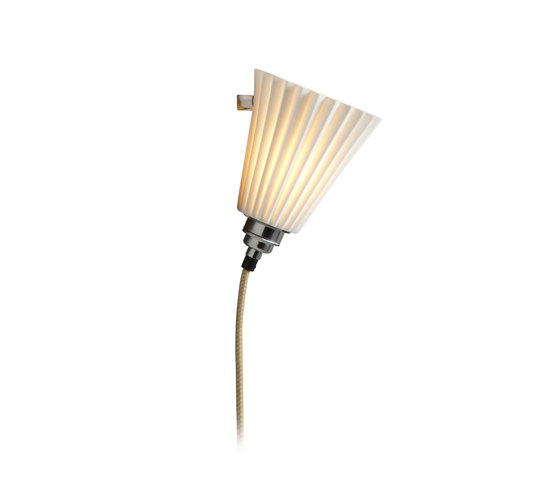 Portable Medium Pleat Wall Light, Sand and Taupe Braided Cable | Appliques murales | Original BTC