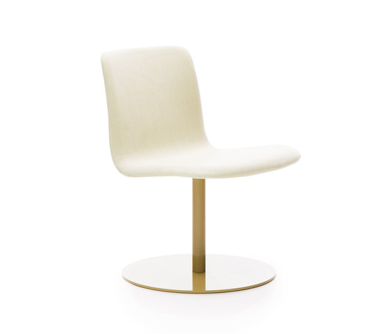Sola Lounge Chair with Swivel Disc Base | Chaises | Martela
