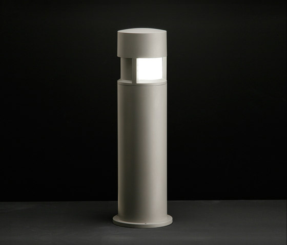 Silvia / Sandblasted Glass - 120° Emission | Lámparas exteriores de suelo | Ares