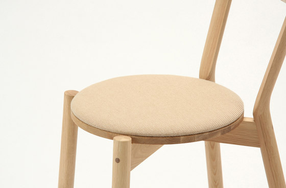 Castor Chair Pad (Pure Oak) | Chairs | Karimoku New Standard