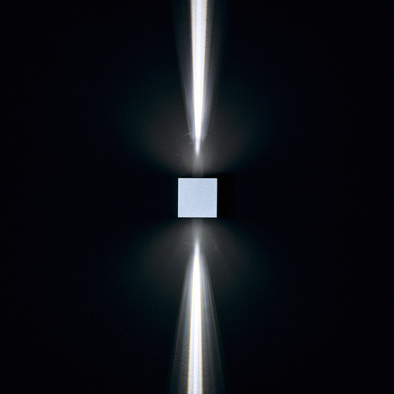 Leo 80 / Bidirectional - Narrow Beam 10° - Convex Lens | Outdoor wall lights | Ares
