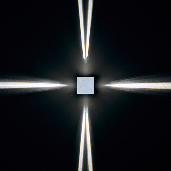 Leo 80 / Omnidirectional - Narrow Beam 10° - Convex Lens | Außen Wandanbauleuchten | Ares