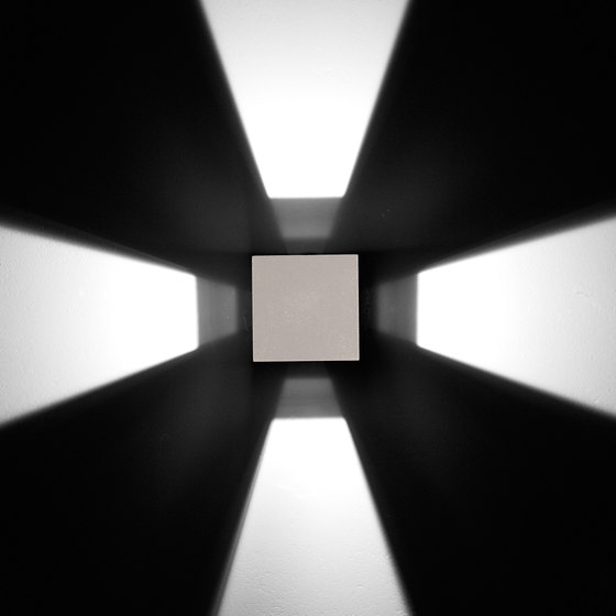 Leo 120 / Omnidirectional - Medium Beam 35° | Lámparas exteriores de pared | Ares