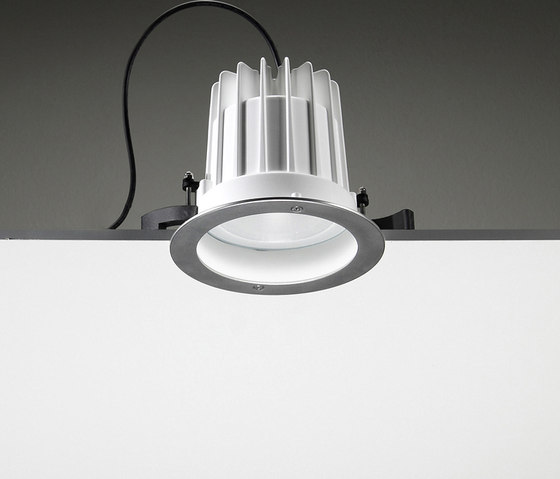 Leila 165 CoB LED 230V / Ghiera in Acciaio Inox - Fascio Largo 50° | Lampade outdoor incasso soffitto | Ares