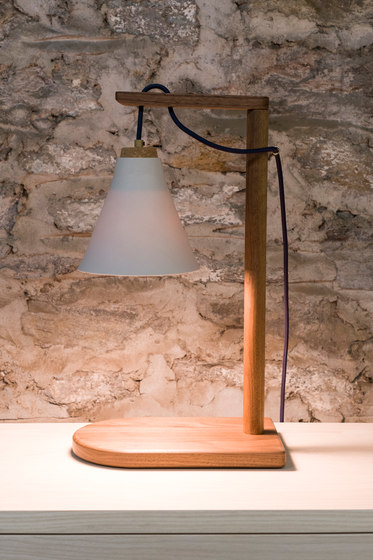 HalseyTable Lamp | Tischleuchten | VOLK