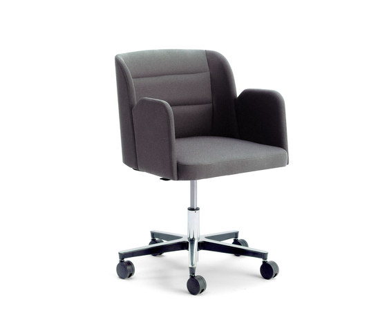 CAPITOL | PR | Chairs | Accento