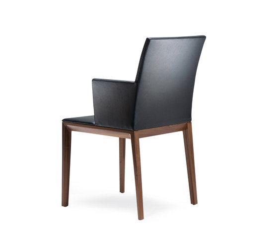 Andoo chair with armrests | Sedie | Walter K.
