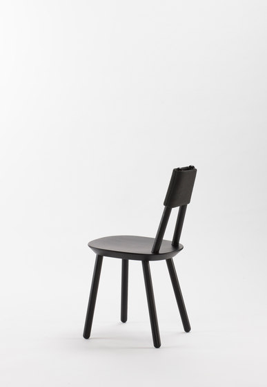 Naïve chair, black | Sedie | EMKO PLACE