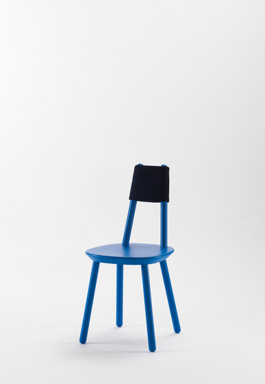 Naïve Chaise, bleue | Chaises | EMKO PLACE