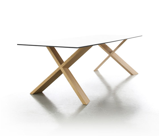X-Man table | Dining tables | conmoto