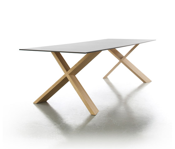 X-Man table | Dining tables | conmoto
