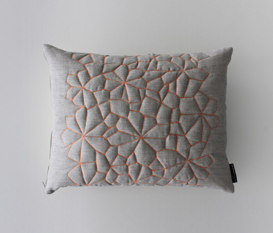 CUSHION DOLORES - 1402 | Cushions | Création Baumann