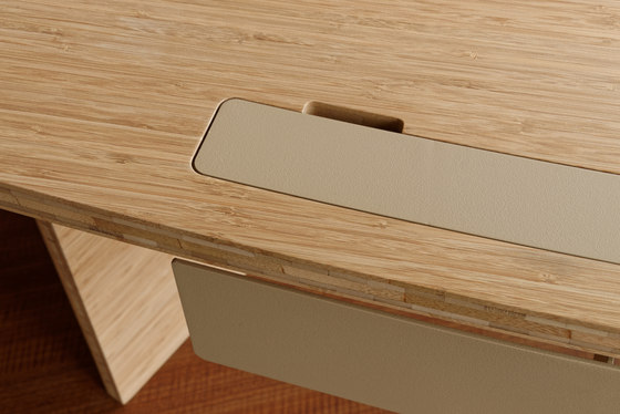 Curve Wood | Desk | Desks | Jo-a