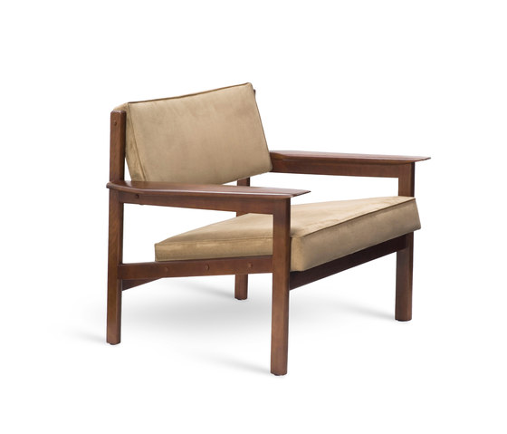 Drummond armchair | Poltrone | LinBrasil