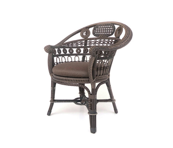 Sirun dining chair | Stühle | Yothaka