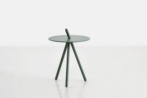 Come Here Side Table | Side tables | WOUD