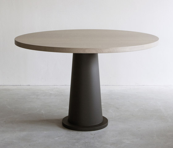 Kops Dining Table Round Two | Dining tables | Van Rossum