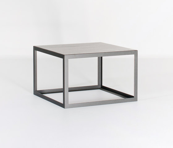 One coffee table | Tables basses | Van Rossum