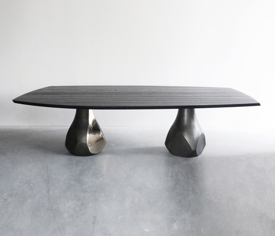 Pukka table with 2 bases | Mesas comedor | Van Rossum