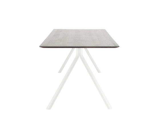 1060 | Dining tables | Thonet
