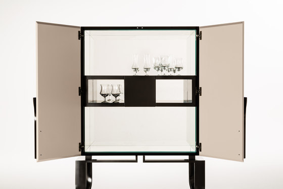Fòrcola Bar Cabinet | Muebles de bar | Rubelli