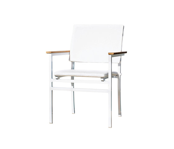 Long Beach Stacking chair with seat and back cushions | Sillas | Rausch Classics