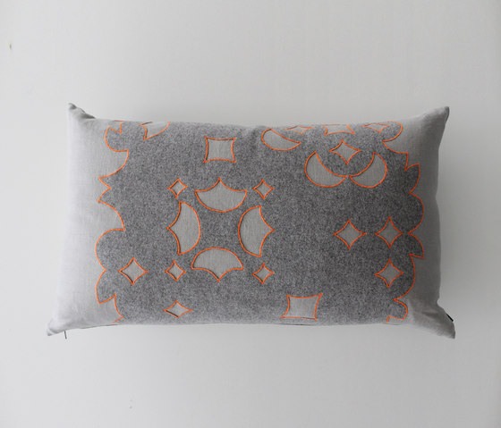 CUSHION MIRA - 1802 | Cushions | Création Baumann