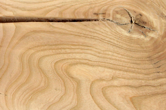 Japan table wood | Beistelltische | PAULO ANTUNES