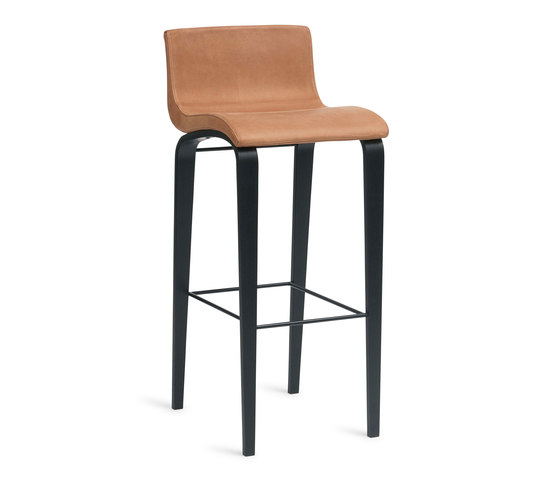 Curves | bar one | Bar stools | Erik Bagger Furniture
