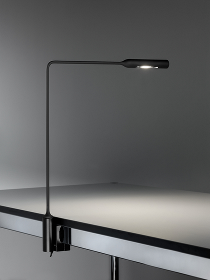 Flo Grommet for USM Table | Luminaires de table | LUMINA