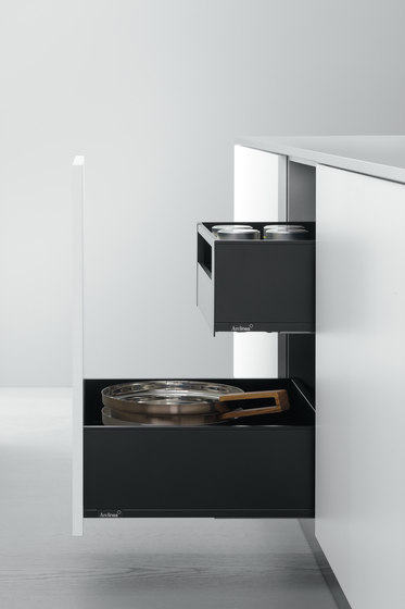 Base Units with Accessories | Pull-out base unit for deep drawers | Kitchen organization | Arclinea
